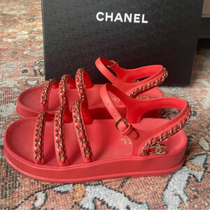 Chanel Coral Pink 2021 Interlocking CC Logo Gladiator Sandals Leather Gold Chain